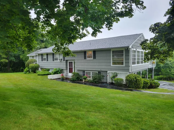 10 Old Lakeview Terrace, Wolfeboro, NH 03894