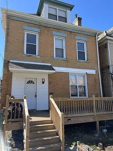 518 Holmes St Photo 1