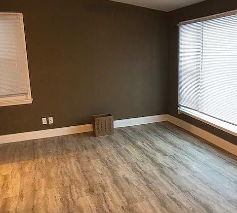 5th image of 608 Crest Ct