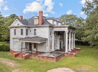 308 S Main St, Red Springs, NC 28377