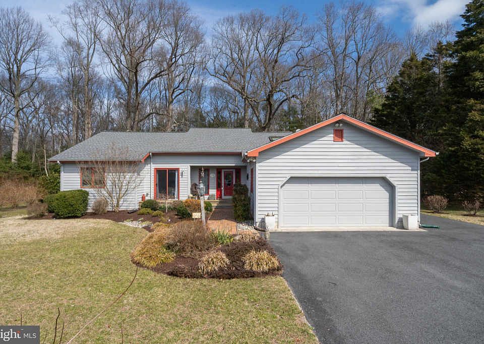 1st image of 32275 Sandpiper Dr