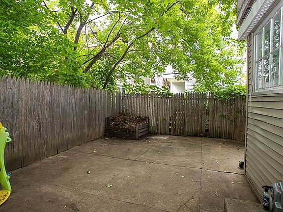 5th image of 22 Prescott St
