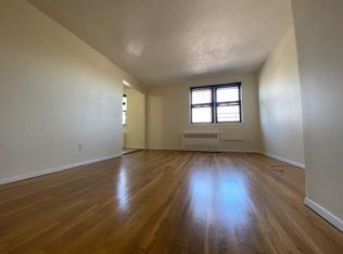 82 Gavin St #4, Yonkers, NY 10701