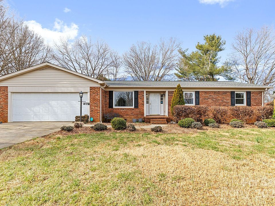 1st image of 137 Dellinger Dr
