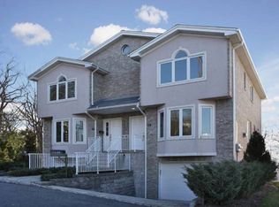 14 Kathleen Ct #14, Ridgefield, NJ 07657