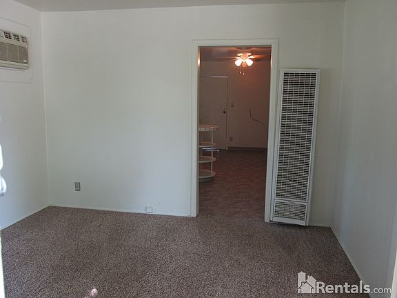 5th image of 914 Bidwell St #2
