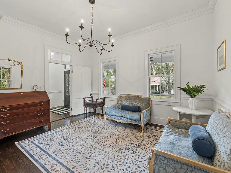 216 W Carolina Ave — Photo 17
