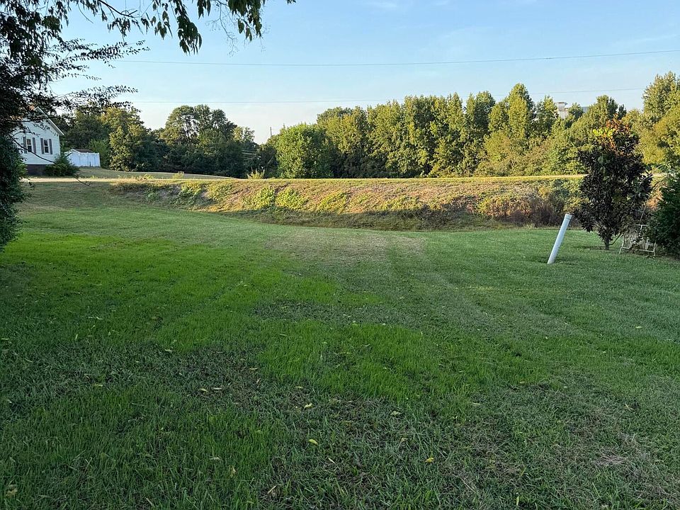 2nd image of 401 W F St Lot 157