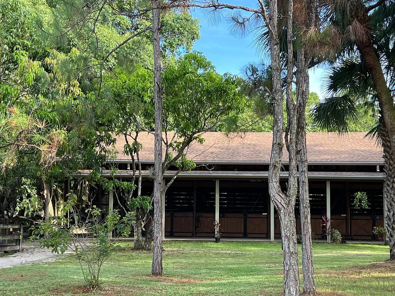 2 bed, 3.0 bath, 1806 sqft, $600 — Photo 2