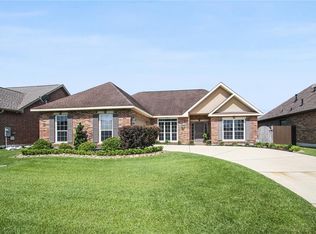 5140 Savannah Ln, Marrero, LA 70072