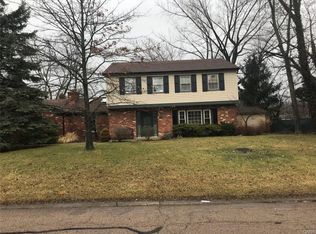 2415 Lantern Hill Rd, Dayton, OH 45459