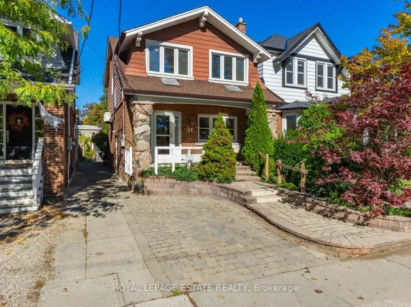 34 Bracken Ave, Toronto, ON M4E 1N5