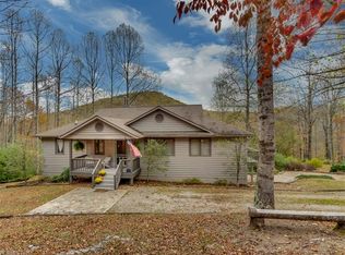 1533 Trammel Gap Rd, Saluda, NC 28773