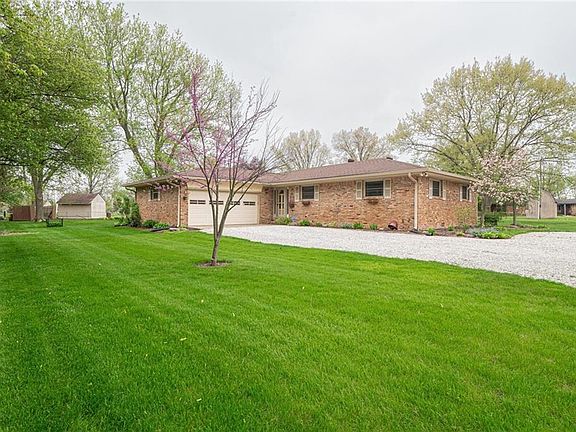 5th image of 3049 Lakewood Dr