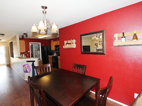 3rd image of 5121 Raymond Dr