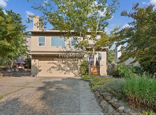 137 Kingsgate Rd, Lake Oswego, OR 97035