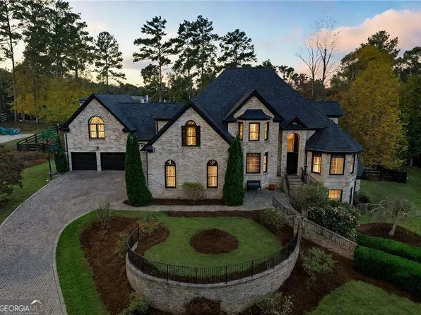 360 Gunston Hall Cir, Milton, GA 30004