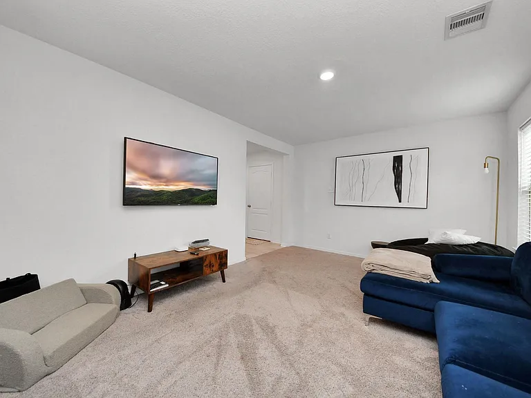 1509 Portola Dr — Photo 13