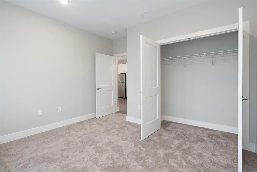 2 bed, 1118 sqft, $2,295 — Photo 4