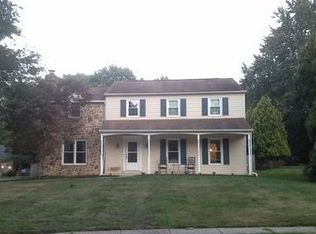 395 Kerrwood Dr, Wayne, PA 19087