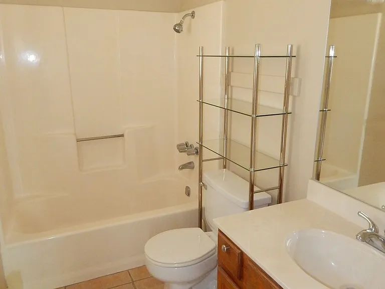 808 Corey Dr — Photo 17