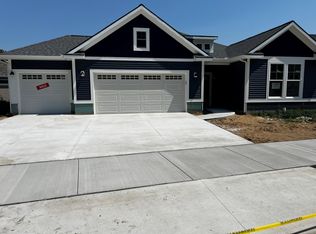 17504 Baltrusol Dr, Spring Lake, MI 49456