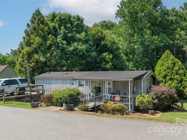 406 Shady Rest Rd, Morganton, NC 28655