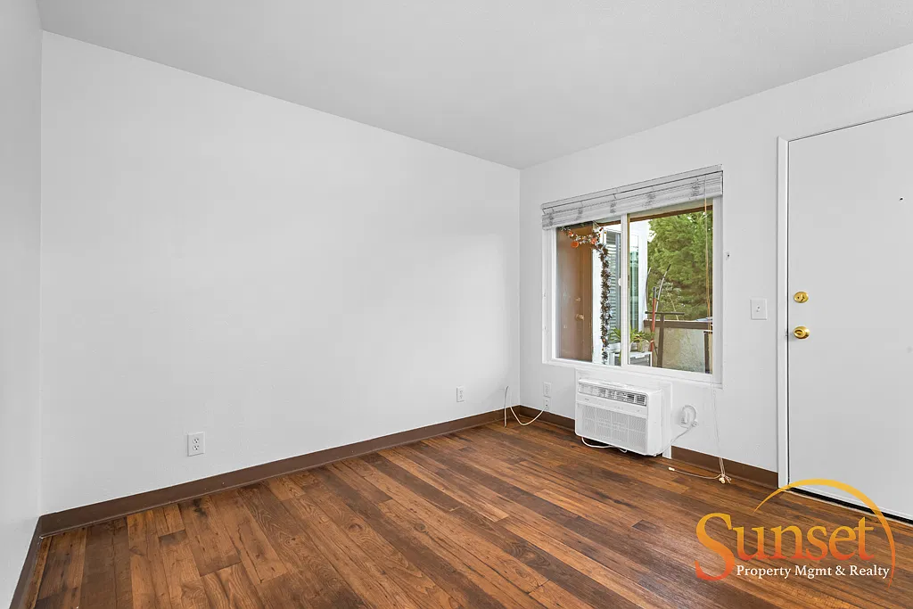 3704 Madison Ave — Photo 2
