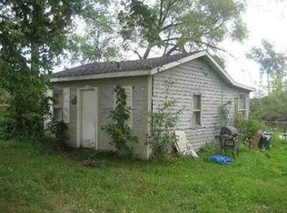 4420 Navarra Dr, White Lake, MI 48383