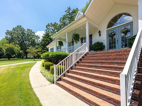 4th image of 2359 Violette Dr