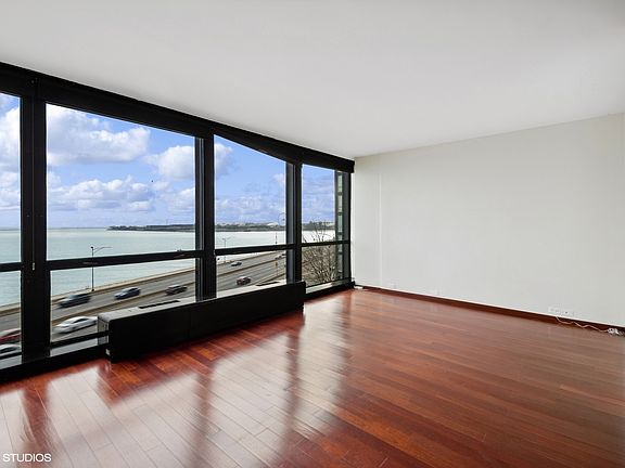 5th image of 900 S Lakeshore Dr N #514