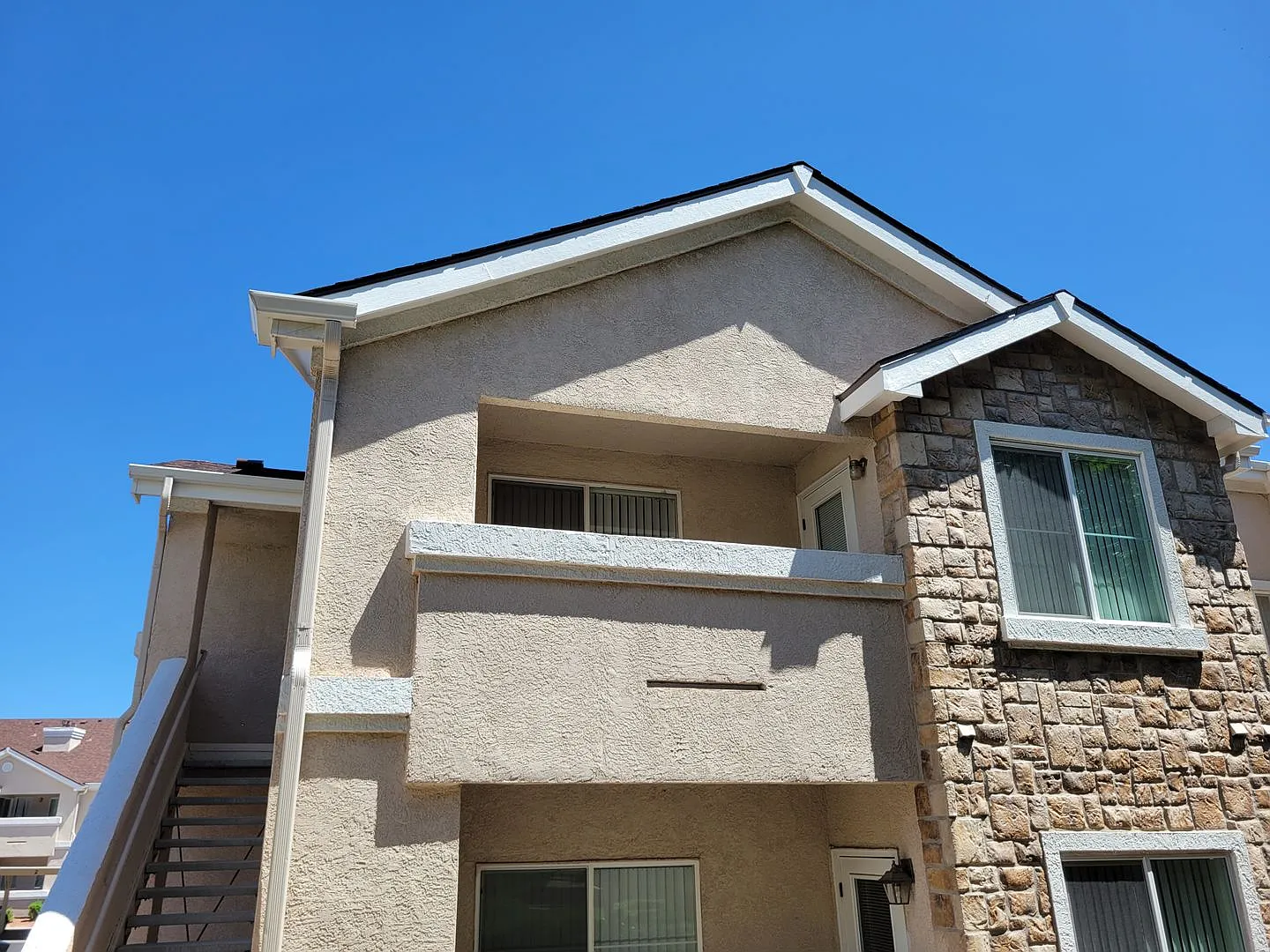 3735 Strawberry Field Grove #G - 2 Bed /2 Bath /1 Car Garage — Photo 2