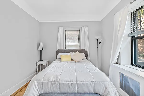 Sold by Remax Edge | media 8