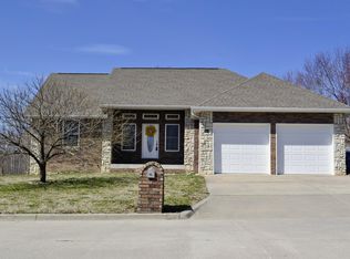 515 S Gary Ave, Bolivar, MO 65613