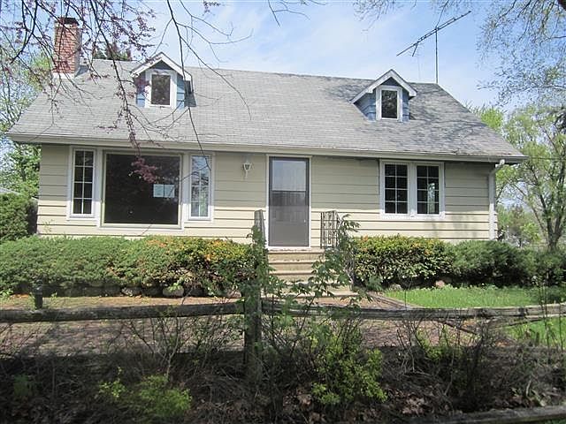 1st image of 4220 Dewey Ave