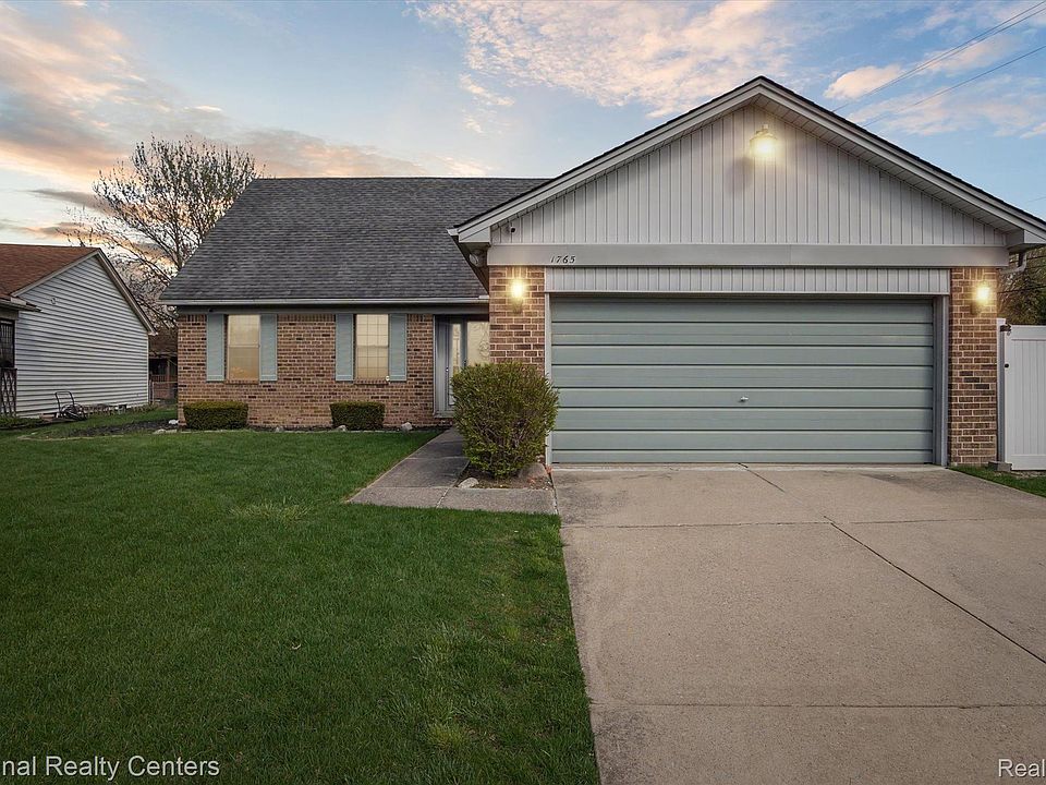 1st image of 1765 Fairfax Ct