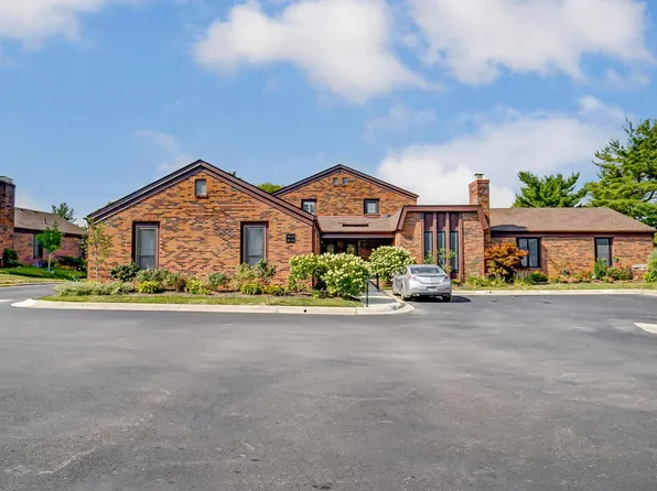 4236 Chaucer Ln, Columbus, OH 43220