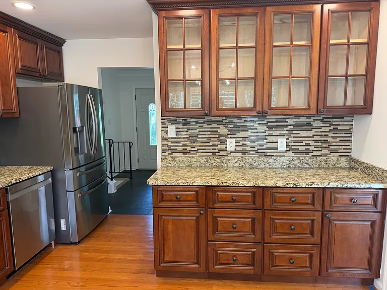 8001 Pyracantha Ct — Photo 3