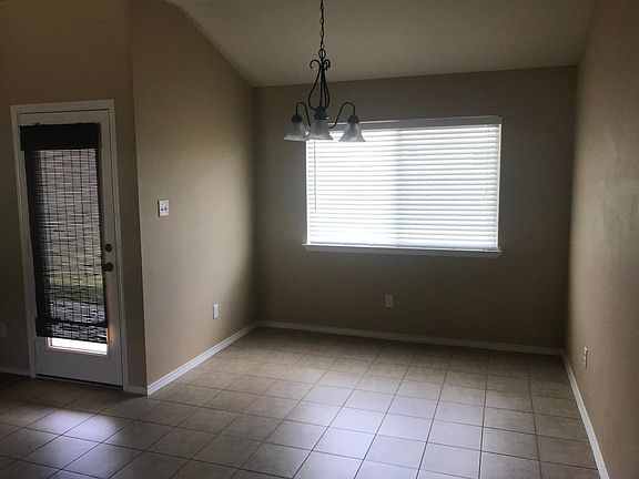 3rd image of 5619 Birmingham Cir