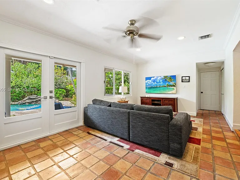 4054 Bonita Ave — Photo 10