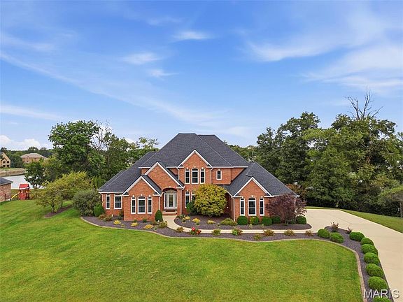 2nd image of 4247 English Oak Ln