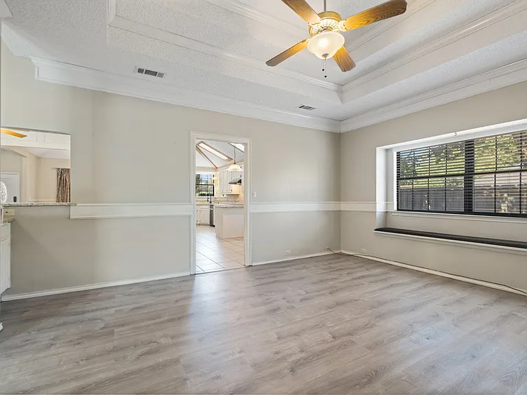 901 Green Brook Dr — Photo 14