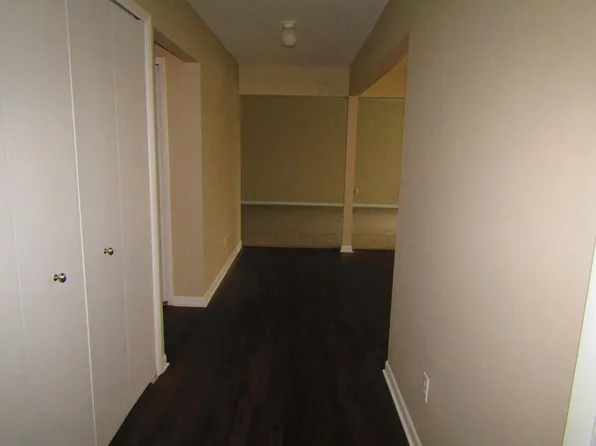 16270 Mayfair Dr APT 202, Southfield, MI 48075