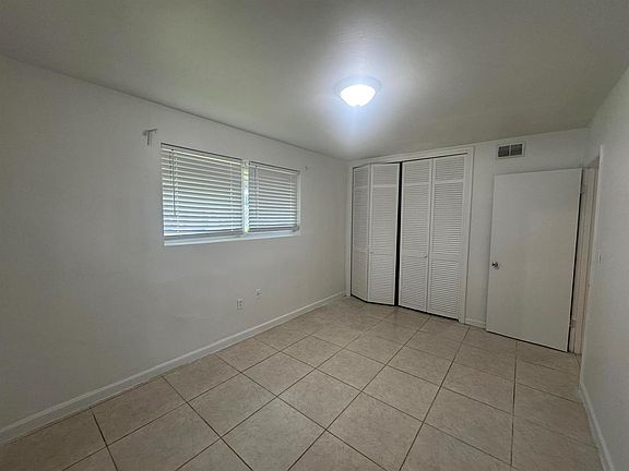 5th image of 7821-7821 NW 14th St