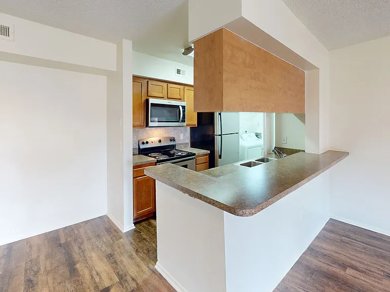 Lakewood Place — Photo 89