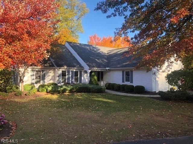 1st image of 235 Manor Brook Dr