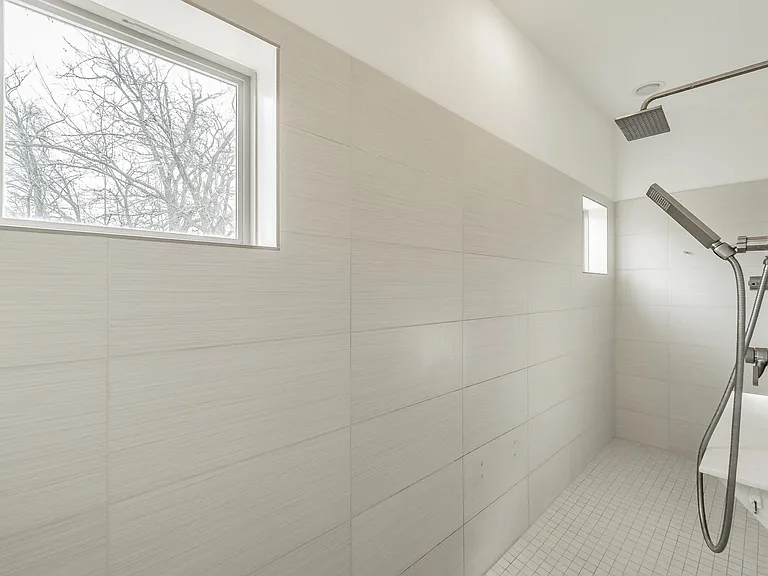 2400 Ridgecrest Dr — Photo 19
