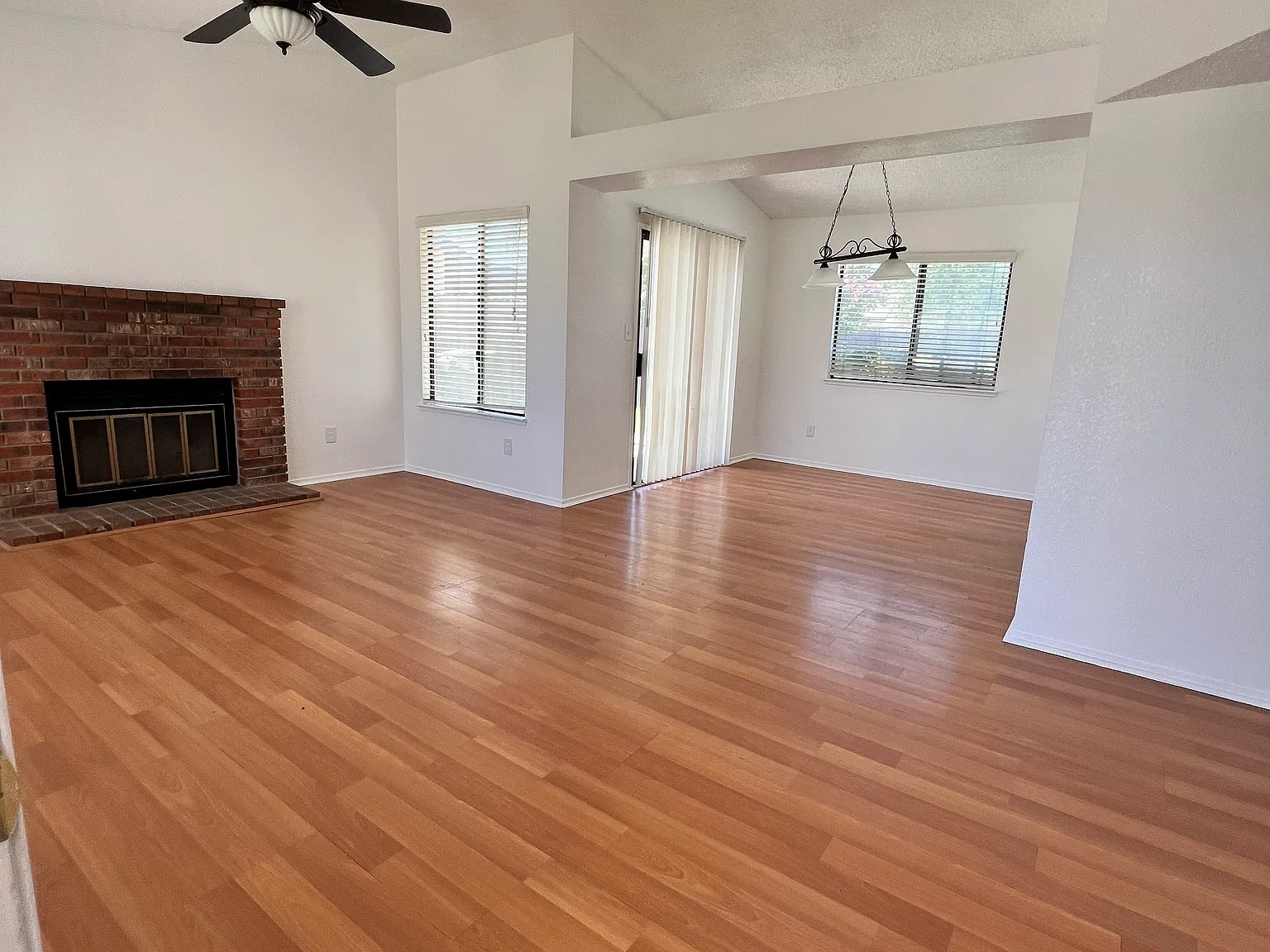 4517 Chaney Ln — Photo 2
