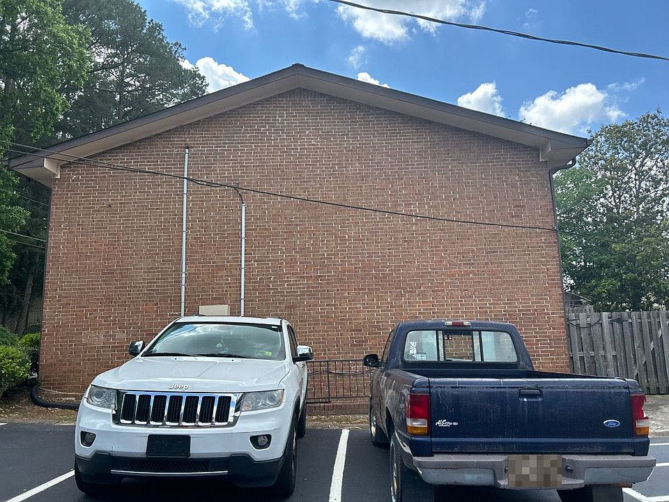1st image of 2521 Bradford Sq