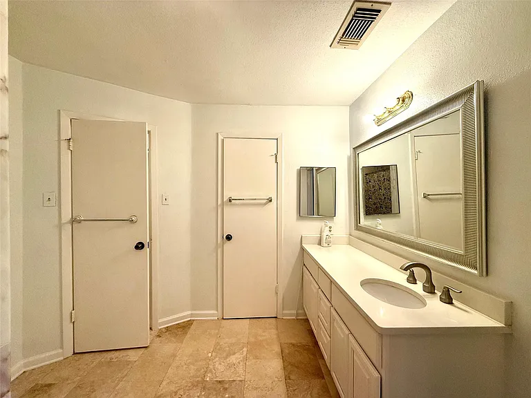 13222 Pebblewalk Cir N — Photo 21